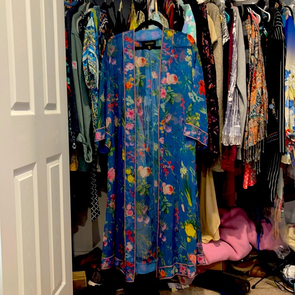 Tadashi Shoji duster silk
